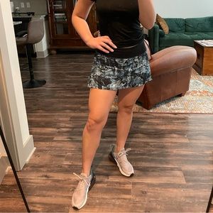 🌟SOLD🌟Lululemon Running skirt
